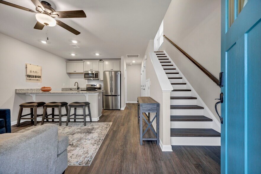 Building Photo - 1221 Pickens St