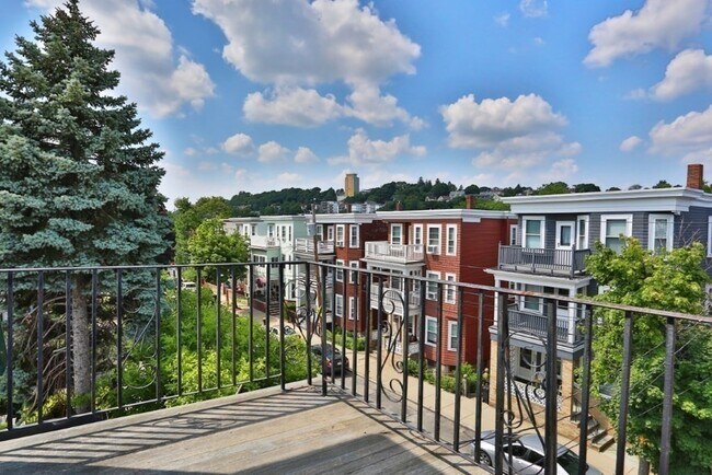 Building Photo - 74 Barnes Ave