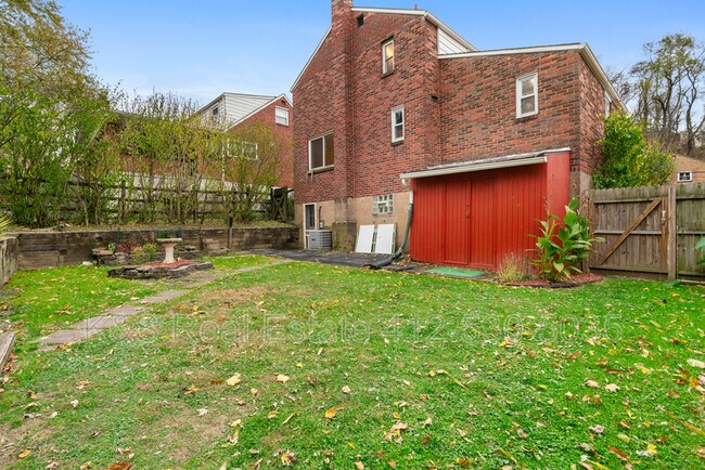 Building Photo - 136 Lynnwood Dr