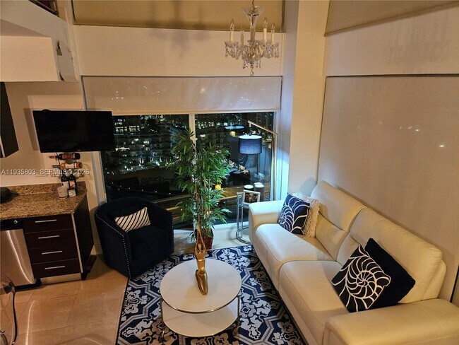 Building Photo - 41 SE 5th St