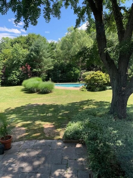 Building Photo - 100 Kirk Rd