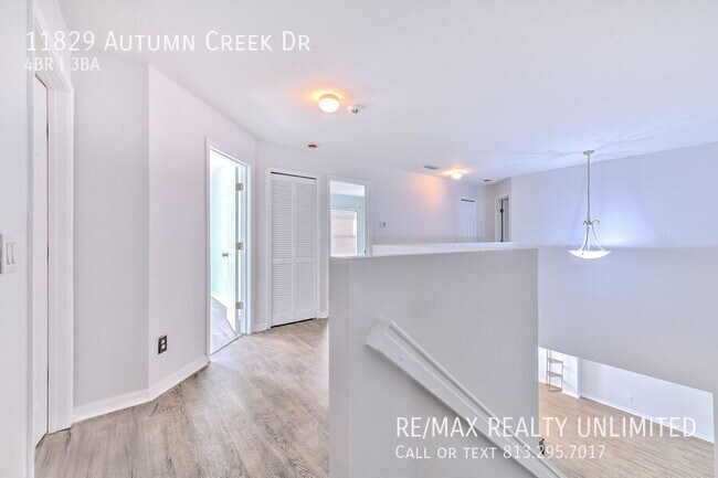 Building Photo - 11829 Autumn Creek Dr