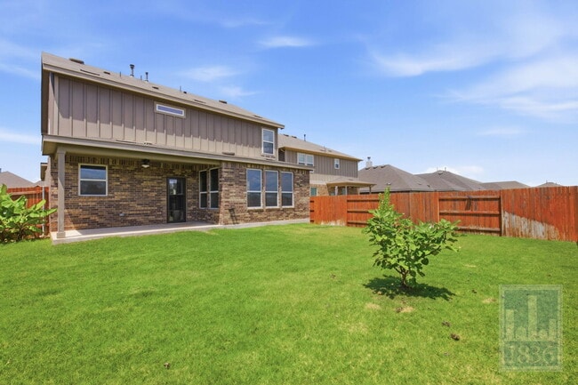 Building Photo - 156 Grace Lilly Dr