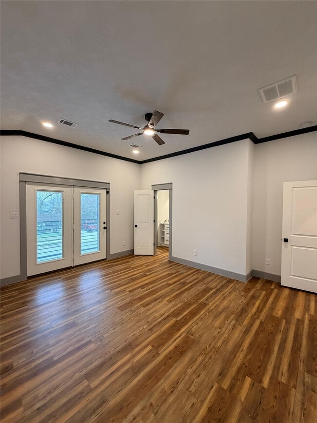 Building Photo - 1002 Natchez Ave