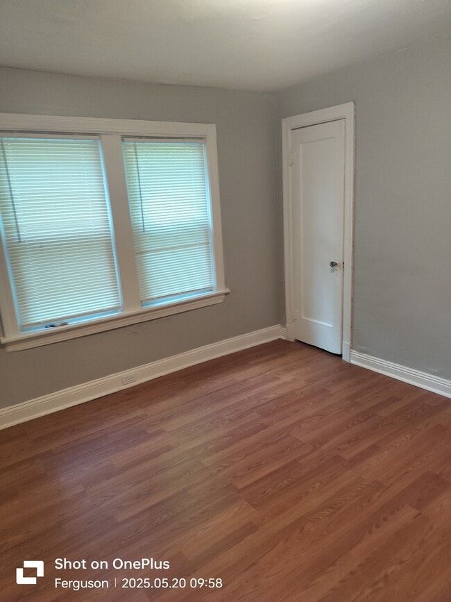 Building Photo - 811 Arline Dr