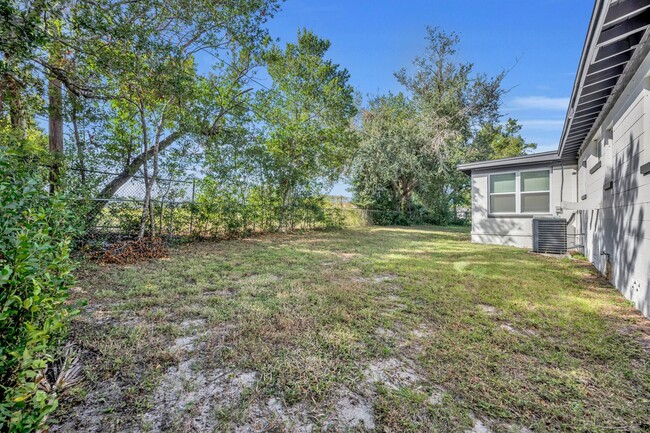 Building Photo - Wonderful Renovated home in ORLANDO