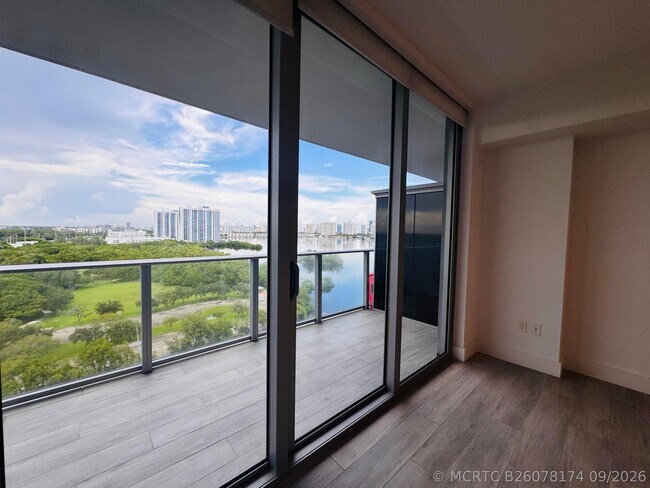Building Photo - 16385 Biscayne Blvd