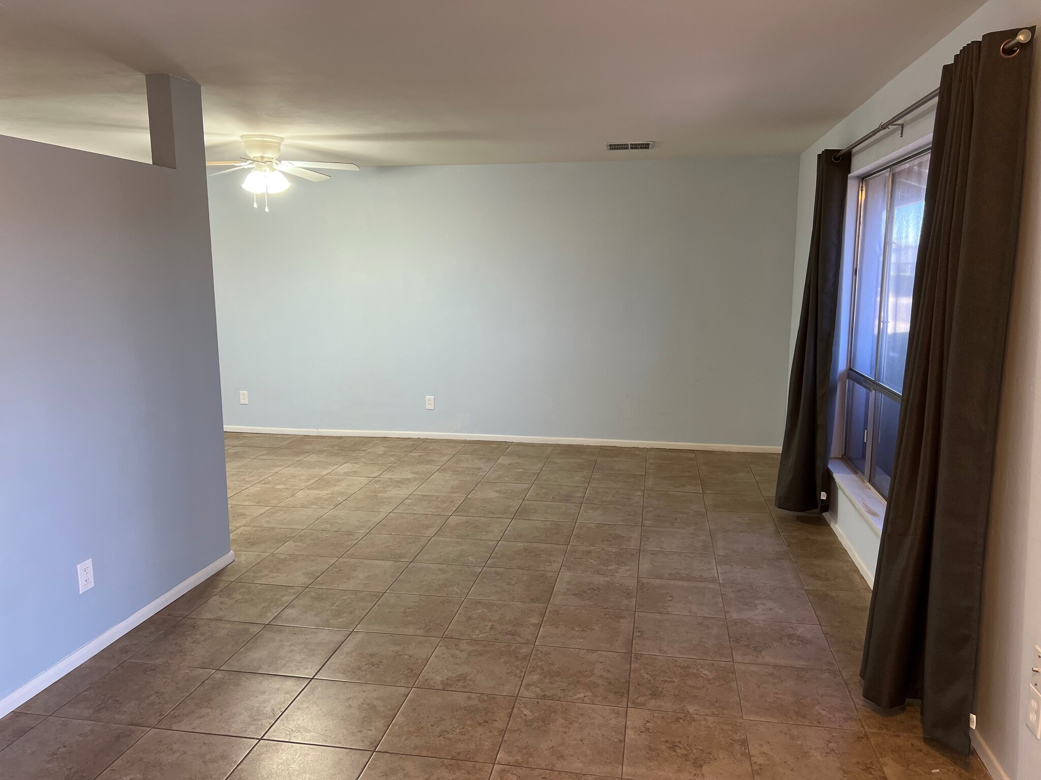 Living room - 10946 W Canterbury Dr