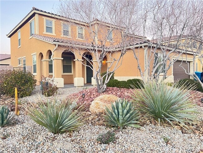 Building Photo - 1812 Luna Vista Pl