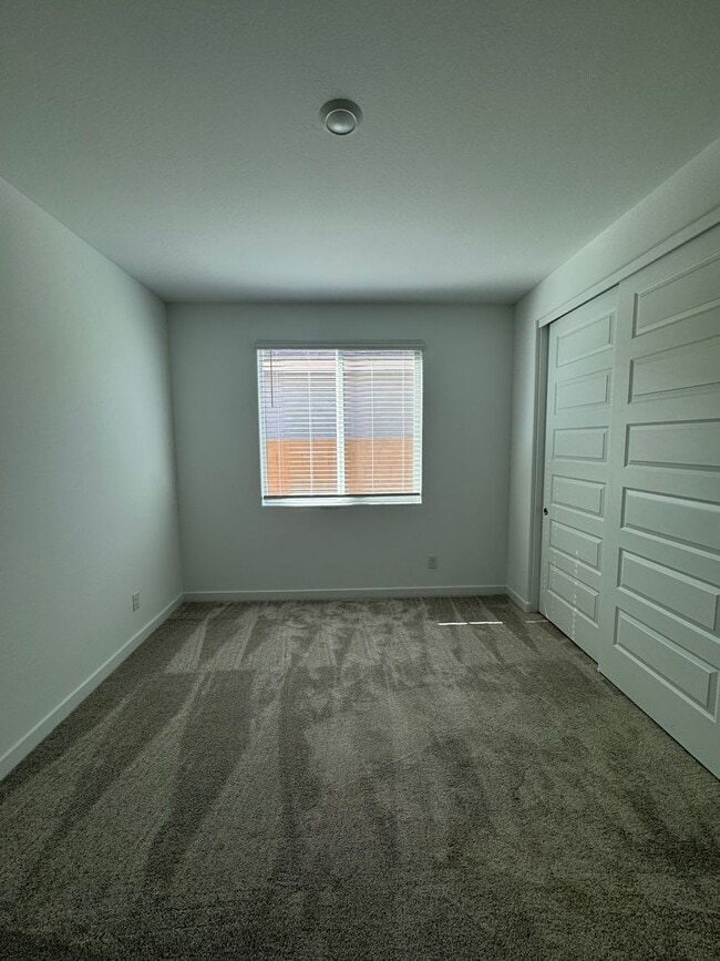 Building Photo - 4 bedroom Nextgen home in Phoenix