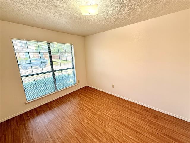 Building Photo - 559 Stonewall Way