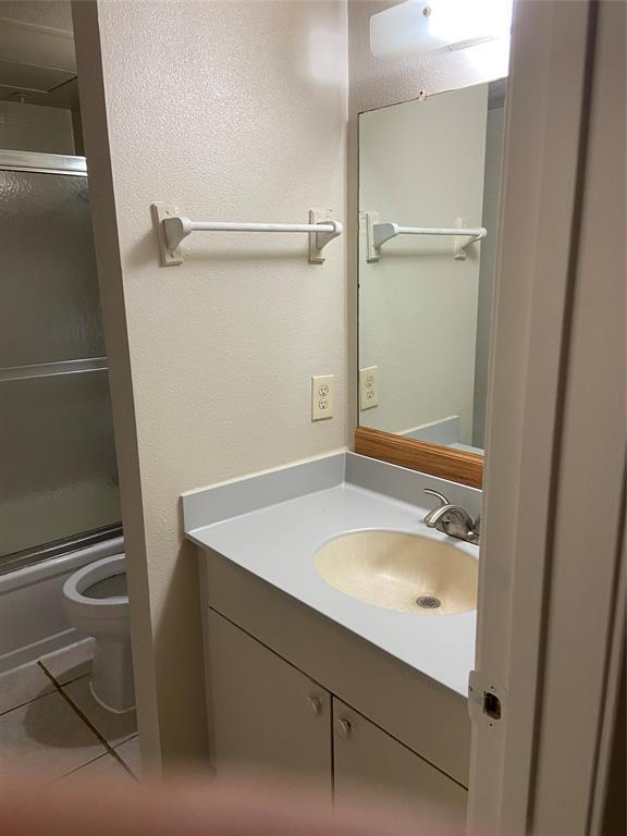 Building Photo - 10100 S Gessner Rd