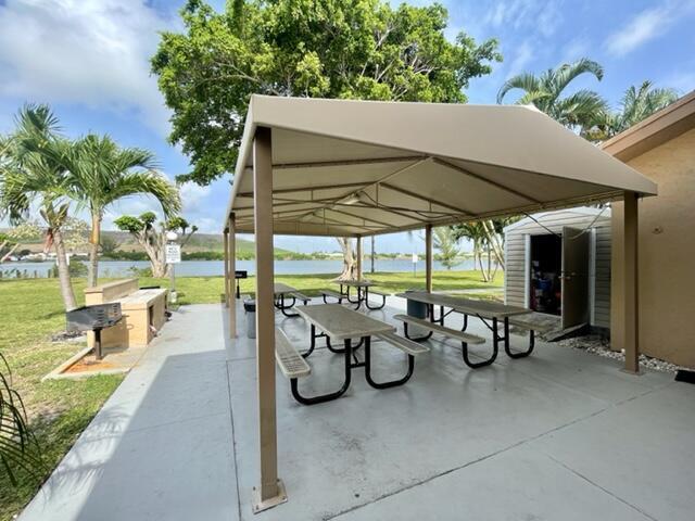 Building Photo - 4570 NW 18th Ave