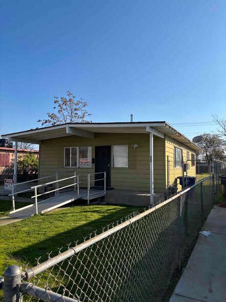 Building Photo - 237 W Strother Ave