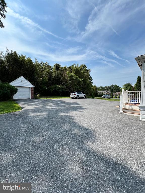 Building Photo - 9409 Belair Rd