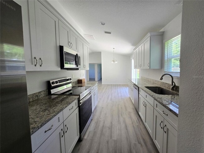 Building Photo - 1781 NE 6th Ave