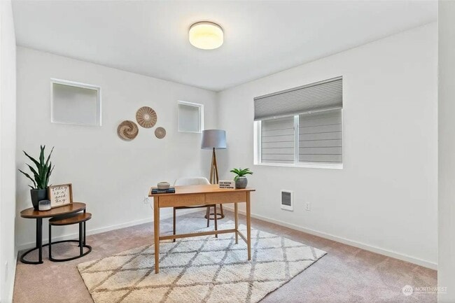 Building Photo - 8412 55th Pl NE