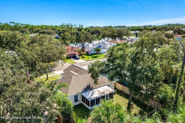 Building Photo - 1560 Vista Lake Cir