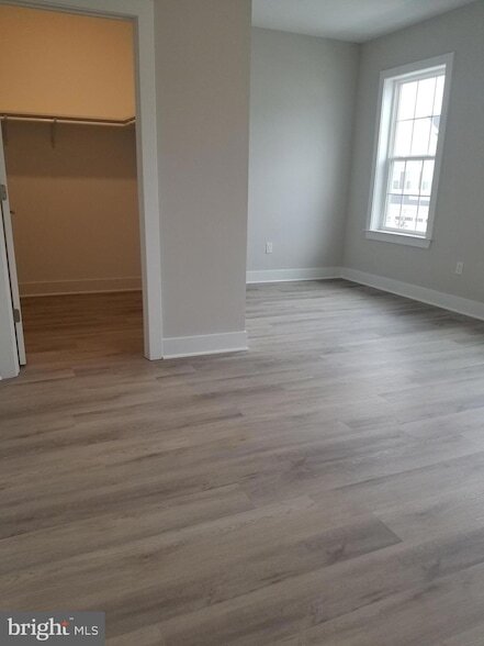 Building Photo - 4403 Thompson Dr
