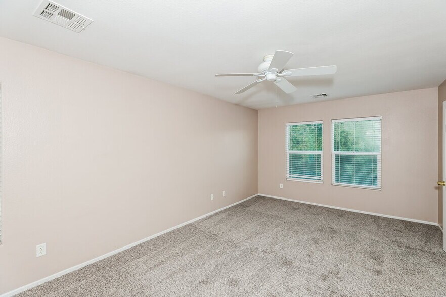 Building Photo - 6384 Whispering Clouds Ct