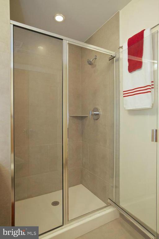 Building Photo - 1133 14th St NW