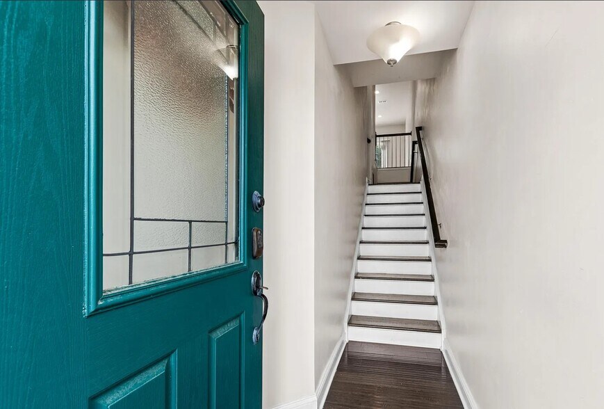 Main Enterence - 1101 Boxcar Way