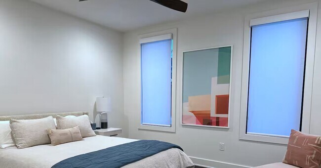 Building Photo - 2109 Barton Hills Dr