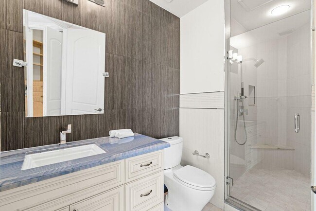 Building Photo - 3000 N Hwy A1A