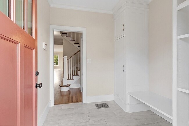 Building Photo - 1 Saw Mill Cir