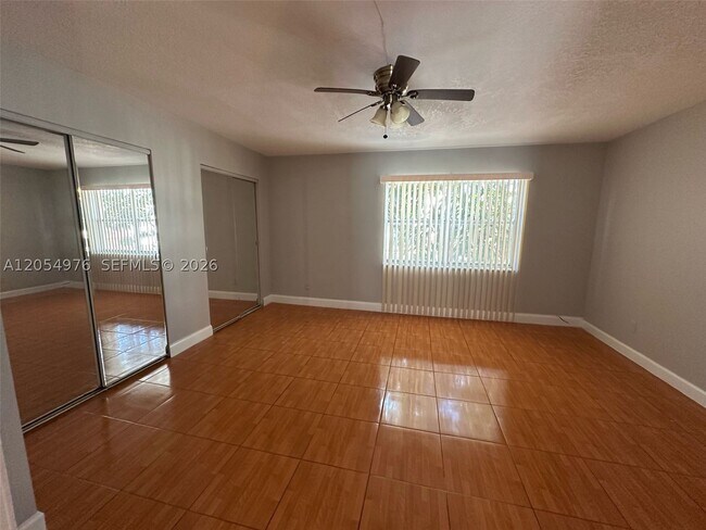 Building Photo - 4159 SW 66th Ln