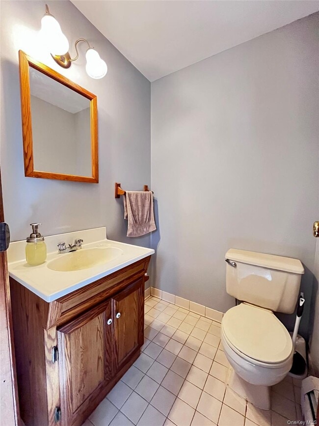 Building Photo - 16 Yeoman Ln