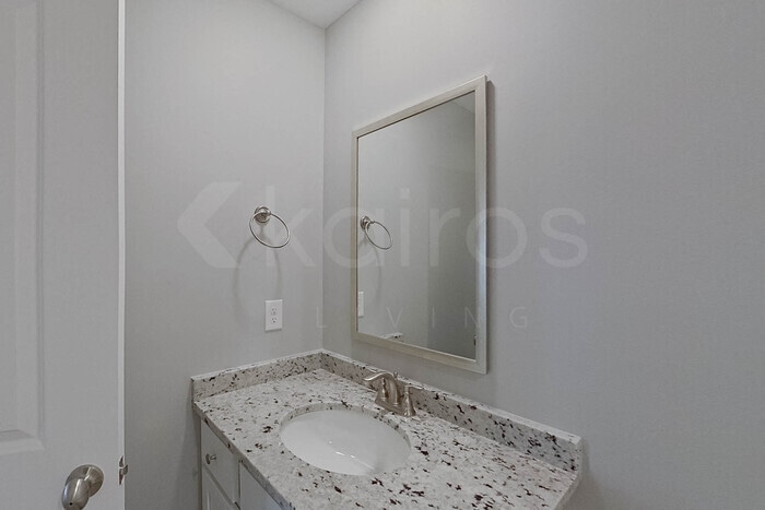 Building Photo - 132 Denise Dr