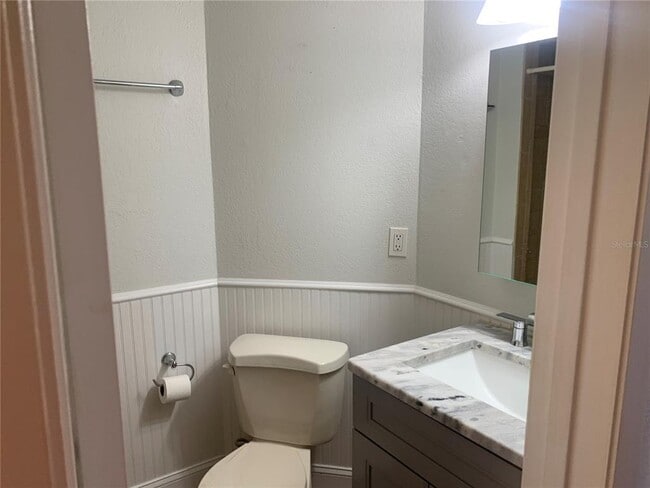 Building Photo - 1125 Pinellas Bayway S