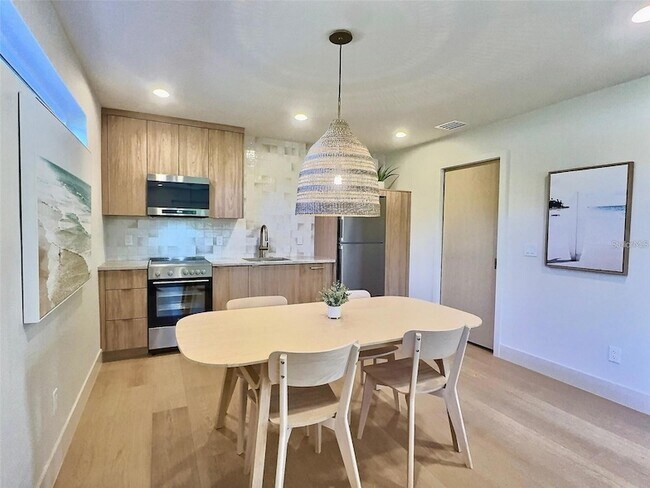 Building Photo - 150 51st St N