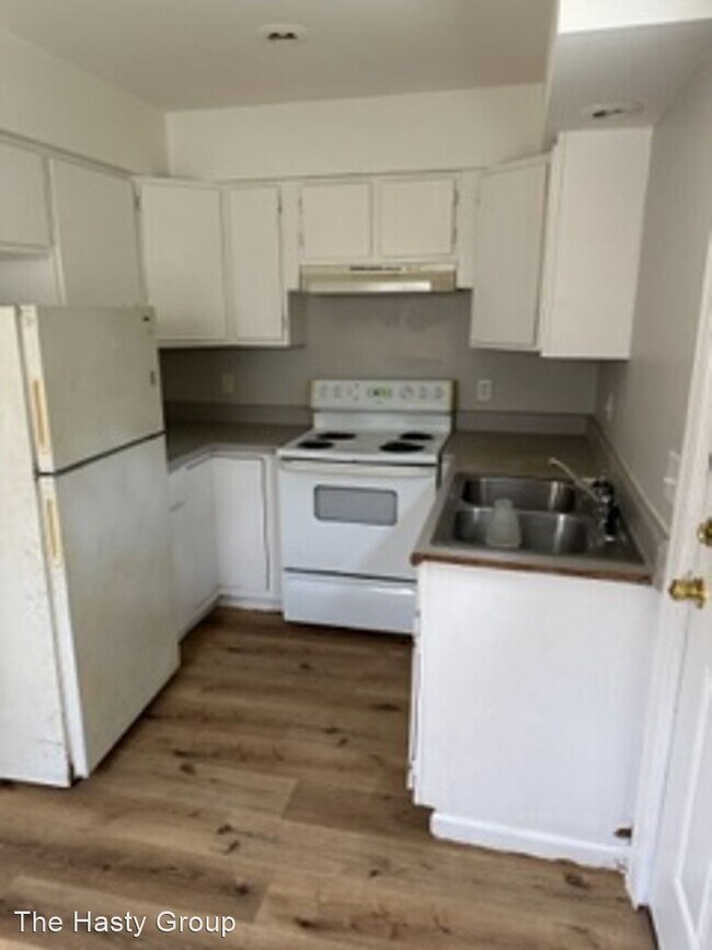 Building Photo - 4 br, 1 bath House - 5438 Norton Ave