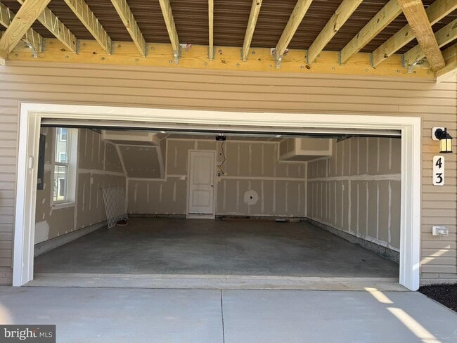 Primary Photo - 43 Rolling Branch Dr