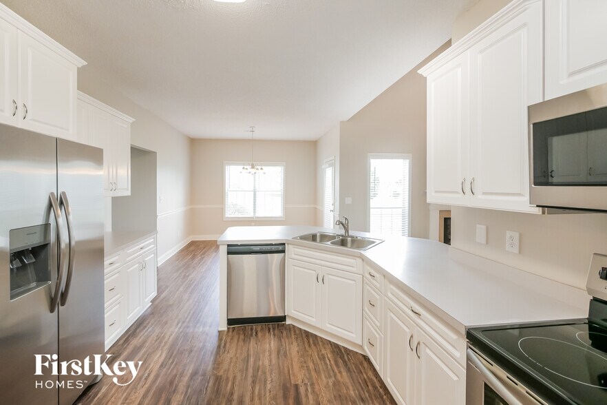 Building Photo - 117 Marshas Vineyard