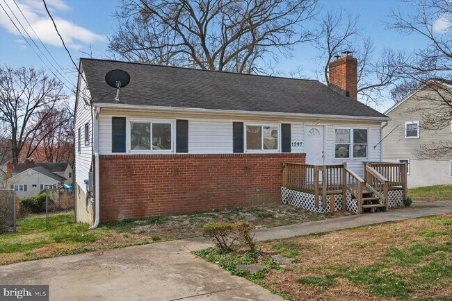 Building Photo - 1597 Katherine Ct