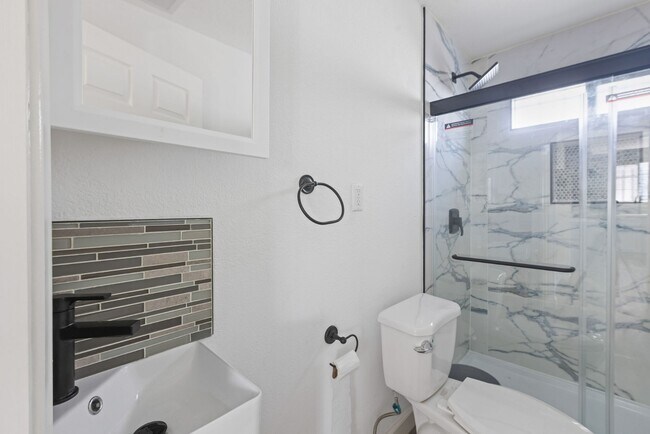 Building Photo - For Rent: Fully Remodeled 3BR Duplex | $2,600/month