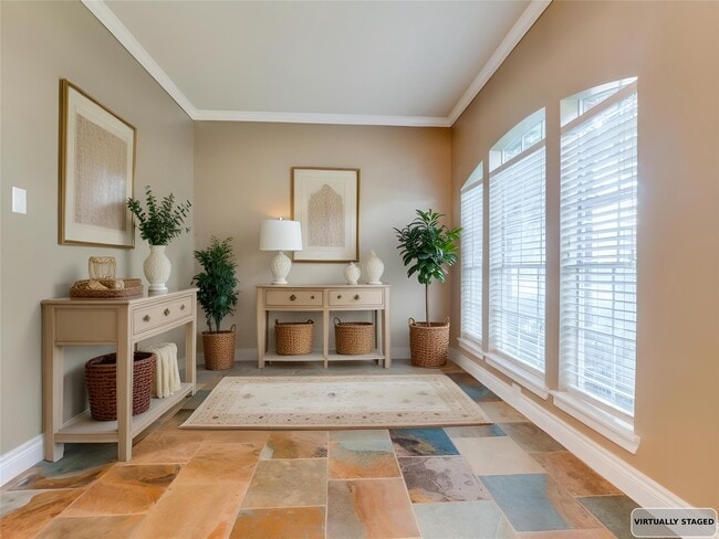 Building Photo - 1319 Park Wind Dr