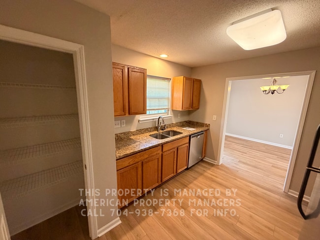 Building Photo - 372 Havenbrook Way NW