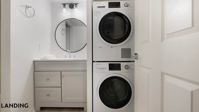 Building Photo - 1455 E Katie Ave