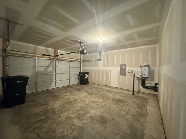 Building Photo - 5037 Fallmeade Rd