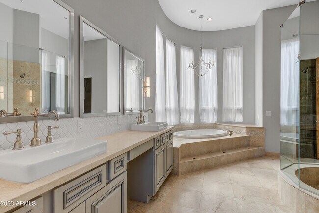 Building Photo - 8008 E Whistling Wind Way