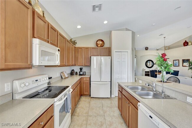 Building Photo - 9110 Spanish Moss Way