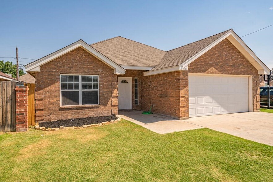 2207 Medford Court, Odessa, TX 79762 - 2207 Medford Ct