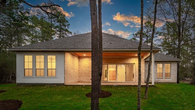 Building Photo - 25103 W Tara Plantation Dr
