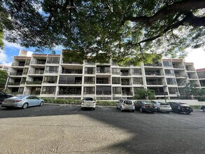 Building Photo - To register for the showing time, note the 4 digit code: 5979 and click "APPLY NOW."(mobile:orang...