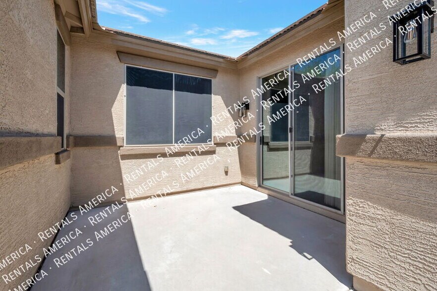 Building Photo - 21442 E Saddle Ct