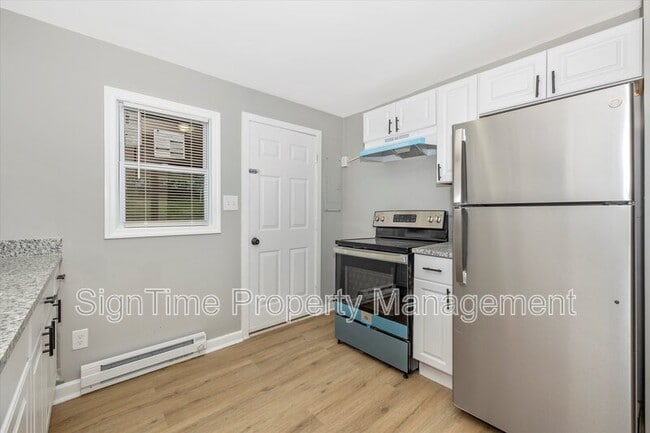 Building Photo - 114 N Conococheague St